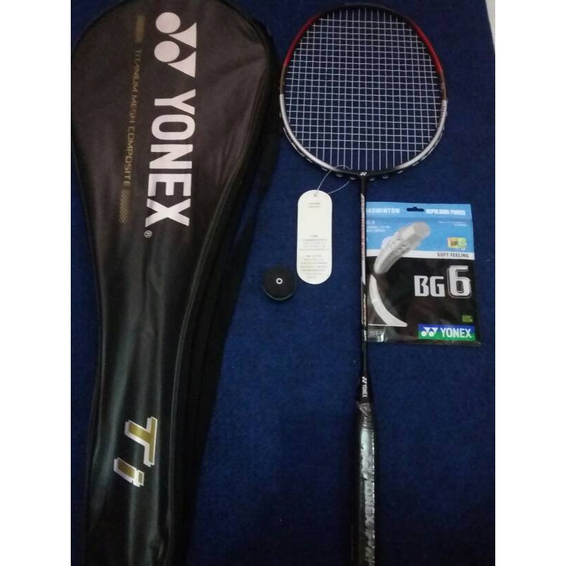 Raket Bulutangkis Terbaru raket badminton yonex titanium mesh 10