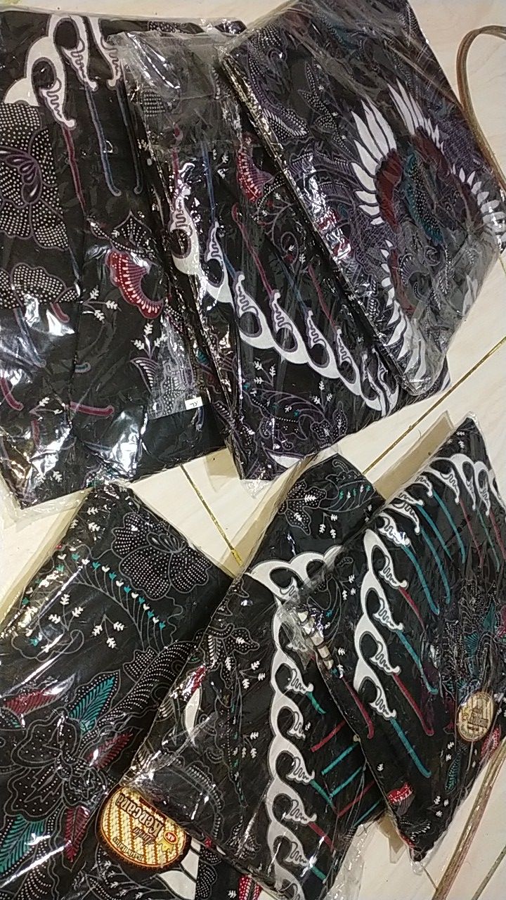 Batik Couple Keluarga Sania Ruffle Ori Ndoro Jowi Dnt Kupu Putih