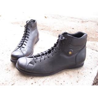 sepatu kult bally boot kode 2022