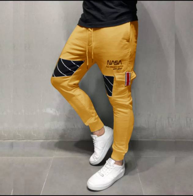 TOTOTAshop.Celana jogger NASA &amp; KINGS 28/34 &amp; 34/38,Bahan fleece tebal.ada 4 kantong asli kiri kanan