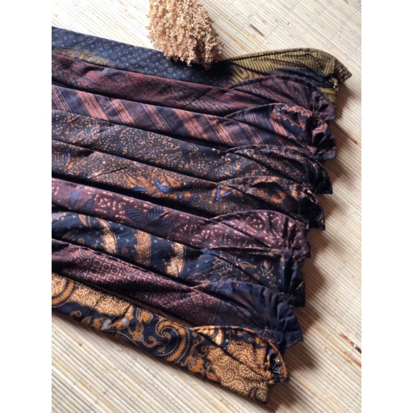 Udeng Batik / Udeng Setengah Jadi /Udeng Jangkrik / Udeng bali