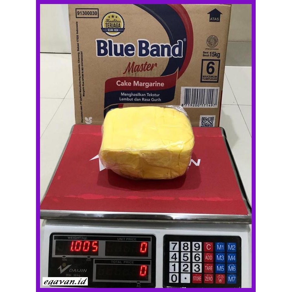 

Rettubagetnem- Blueband Margarine Mentega Repack 1Kg -Asli-Slii.