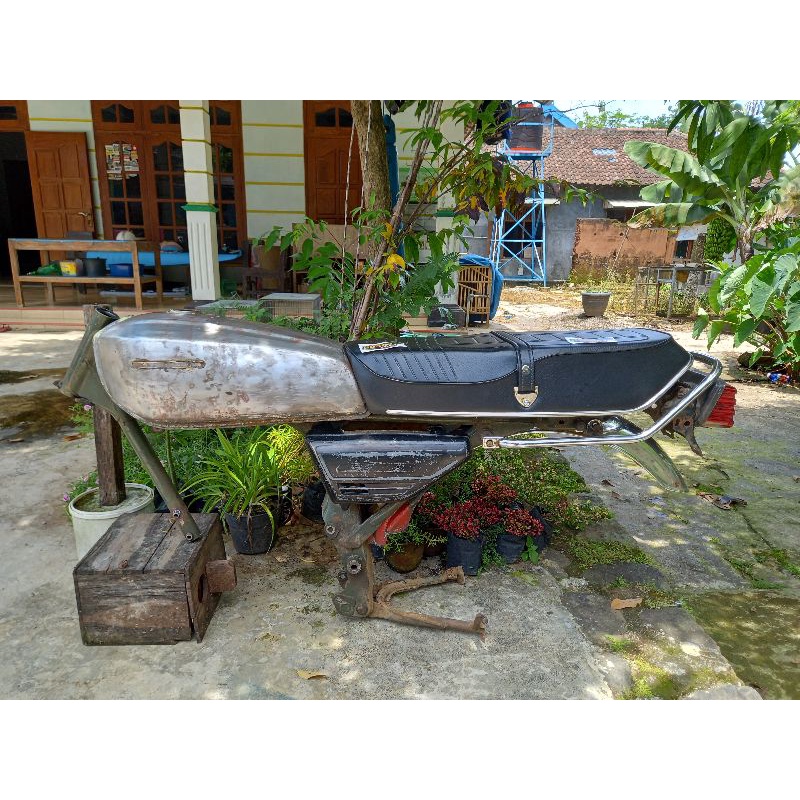 BODY SET RANGKA GL100 ORI SECOND