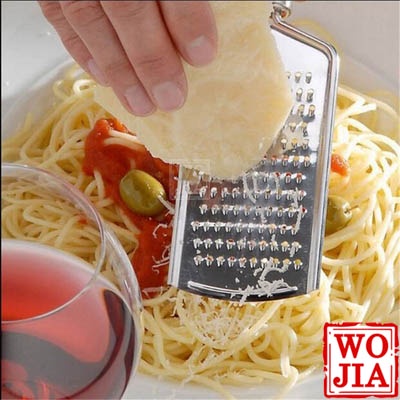 Parutan Keju Stainless Anti Karat Serbaguna Sayur Wortel Cheese Grater