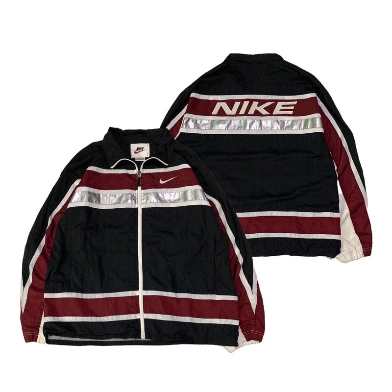 vtg windbreaker nike spellout
