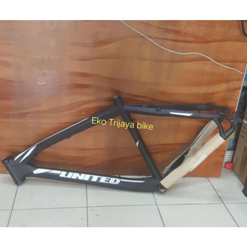 FRAME SET 26 DOMINATE 078 ALOY SIZE M DISK BRAKE