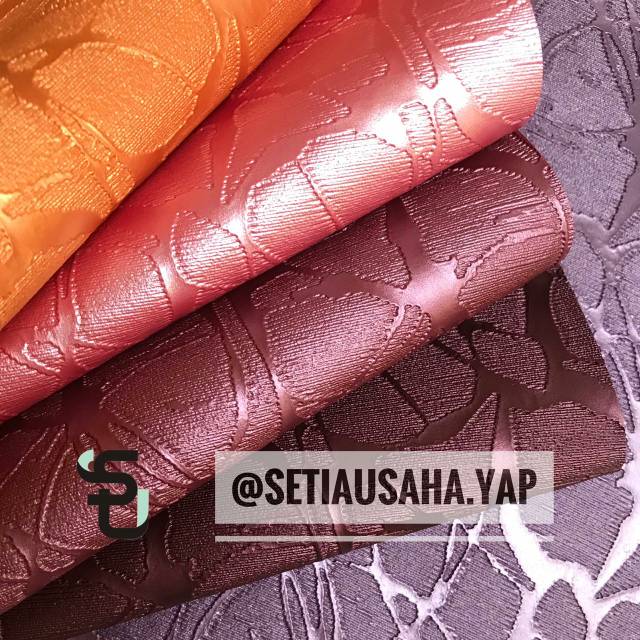 

Kulit oscar sintetis emboss kilap gradasi merah manis ceria utk diy, kotak hantaran, pita, handbag, cover yasin by Setia usaha yap Interior soft furnishing upholstery fabric