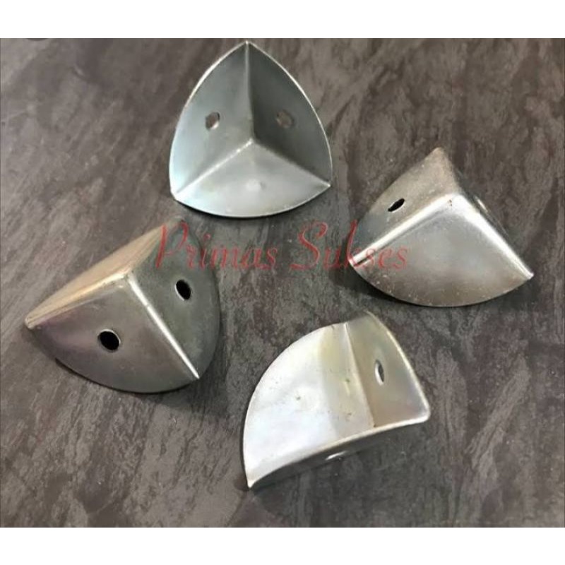 KLEM PLAT SUDUT MEJA SIKU BESI UKURAN 30 X 30 MM ISI 100 PCS PELINDUNG POJOK UJUNG LEMARI HARGA MURAH BARANG BERKUALITAS PROMO DISKON TERLARIS