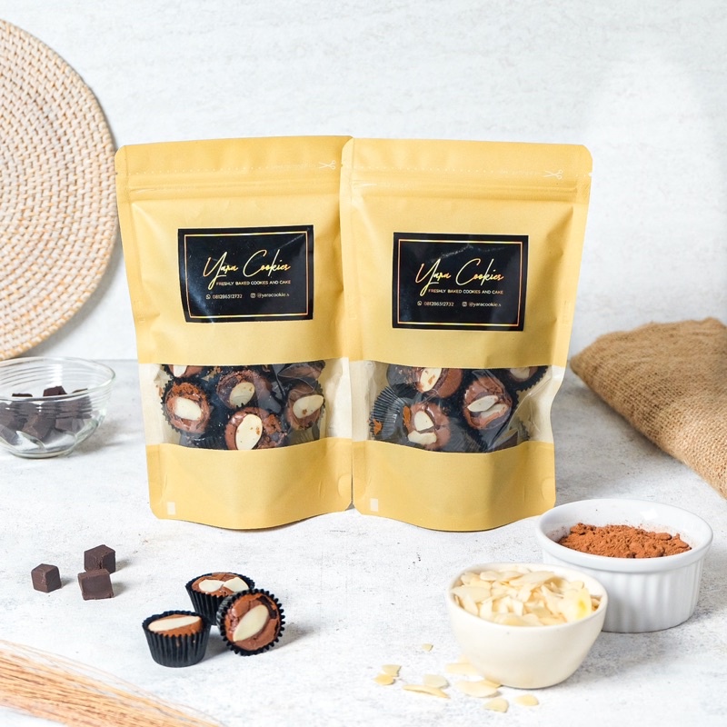 

Yara Cookies / Brownie Cookies / Kukis / Almond Cookies / Cokelat / Snack / Cemilan manis / Kue