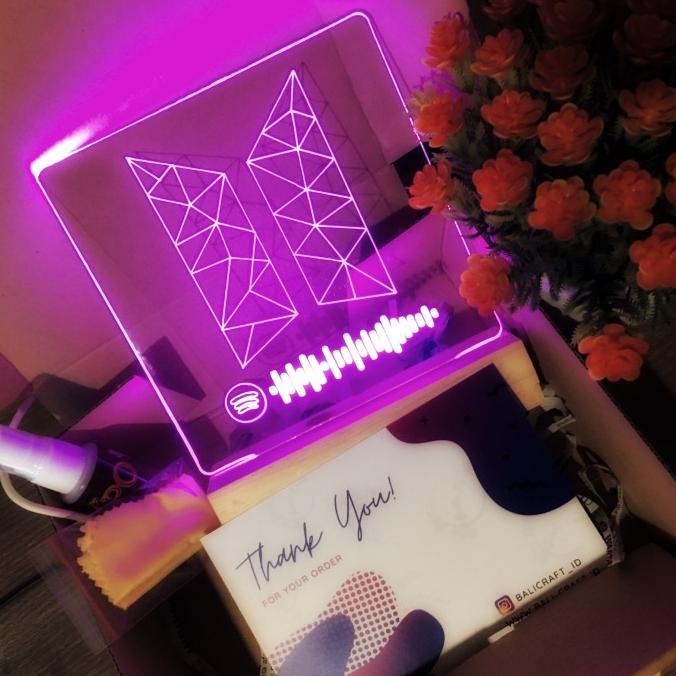 :<:<:<:<] (BISA CUSTOM) Mood light acrylic Logo BTS / Lampu tidur BTS / Logo BTS
