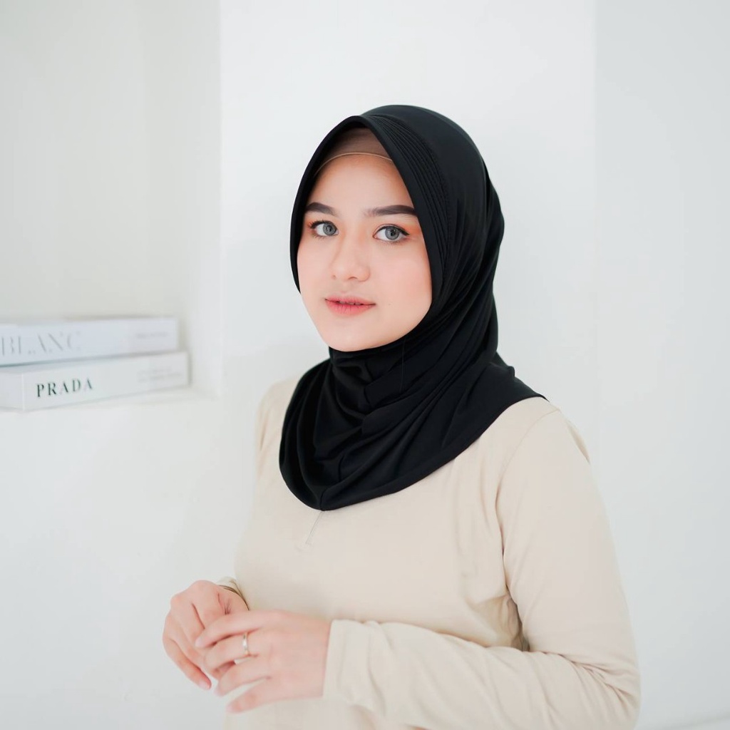 MALAYU HIJAB Kerudung Krudung Hijab Jilbab Bergo Olahraga Sport Sporty Volly Wanita Muslim Bahan Jersey Zoya Premium Korea Murah Instan Instant Syari Warna Putih-HITAM