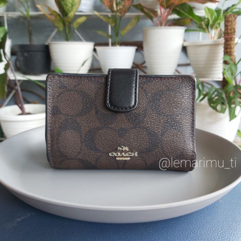 Preloved Coach Medium Zip Signature Wallet, Dompet Coach Original