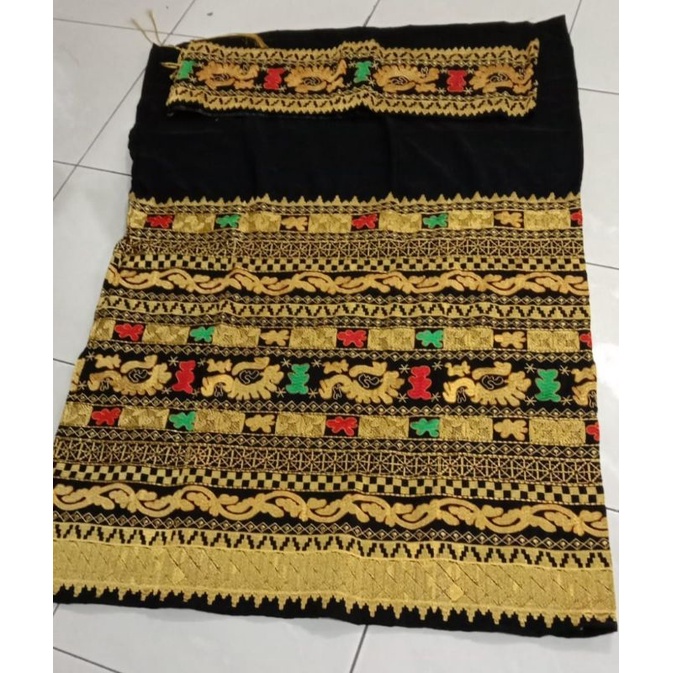 Sarung kain tapis Lampung bordir naga warna