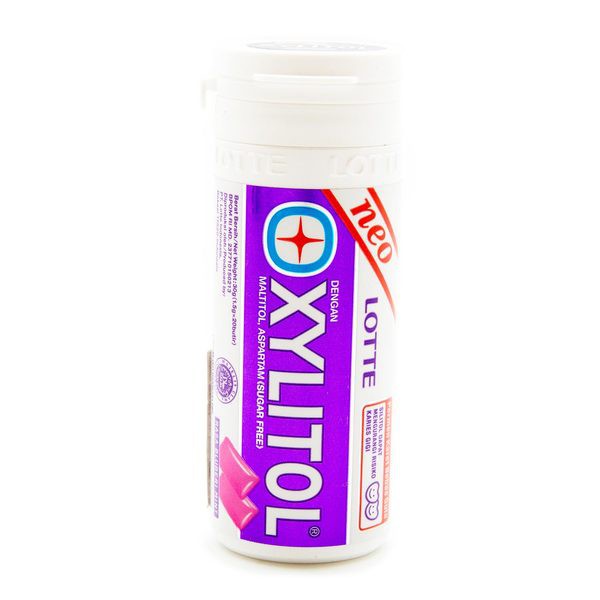 

LOTTE XYLITOL BlueBerry Mint Chewing Gum - Permen Karet Rasa Bluberi Mint Kemasan Botol 20 Butir