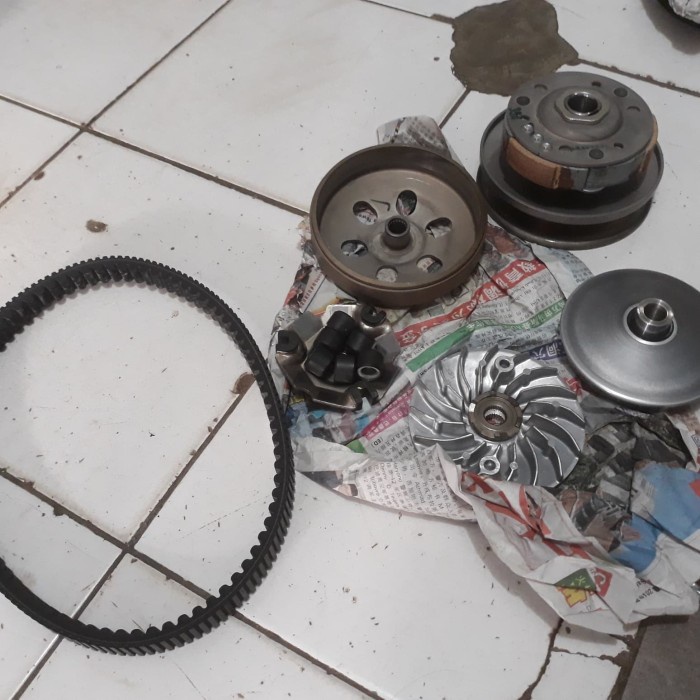 ( sparepart bekas ) Pully set Honda Vario 150 125 fi - AdeliaFaranisaPrisia