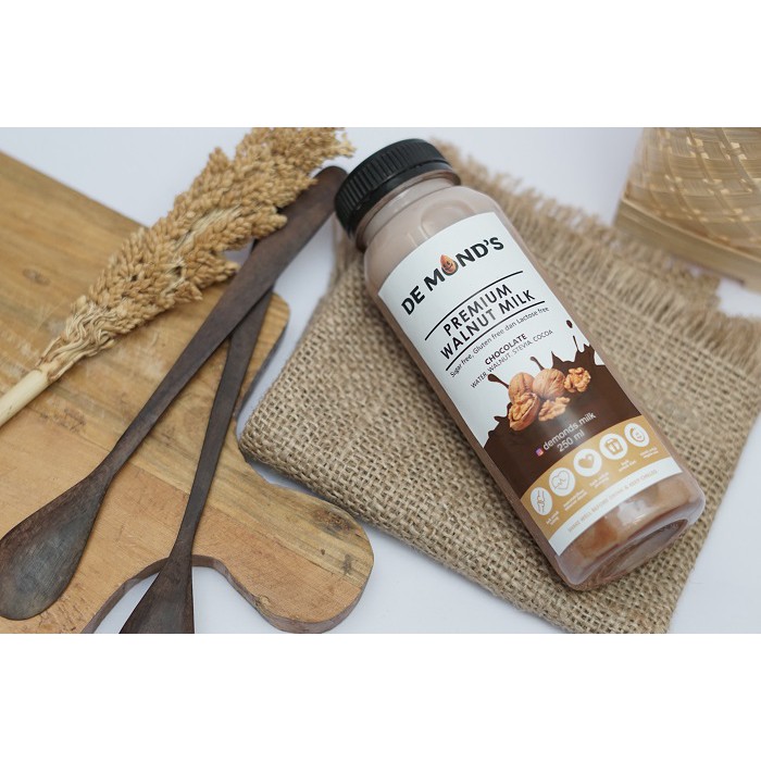 

DE MOND's WALNUT MILK PENGGANTI SUSU FORMULA UNTUK PERKEMBANGAN OTAK NON LACTOSA