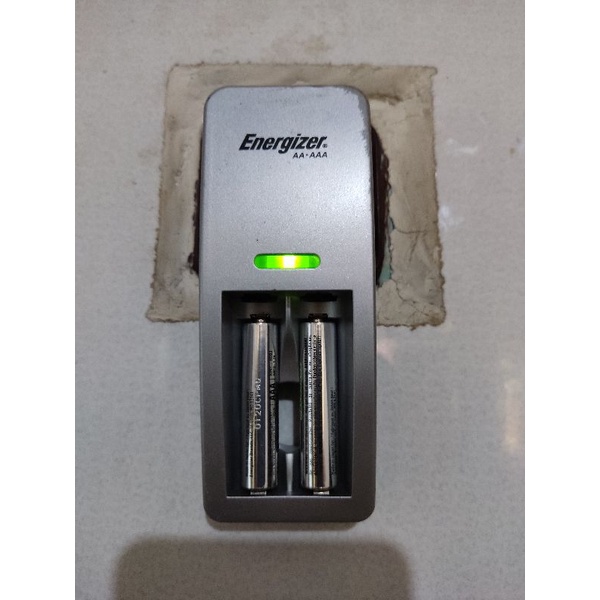 Charger original energizer AA/AAA second