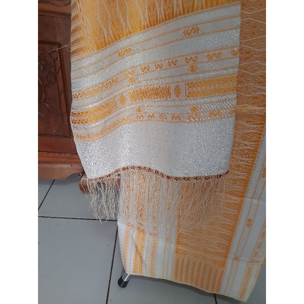 Tumtuman Exclusive Tanpa Sambung Putih Tulang Gold