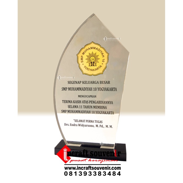 PLAKAT SOUVENIR AKRILIK SMP MUHAMMADIYAH YOGYAKARTA