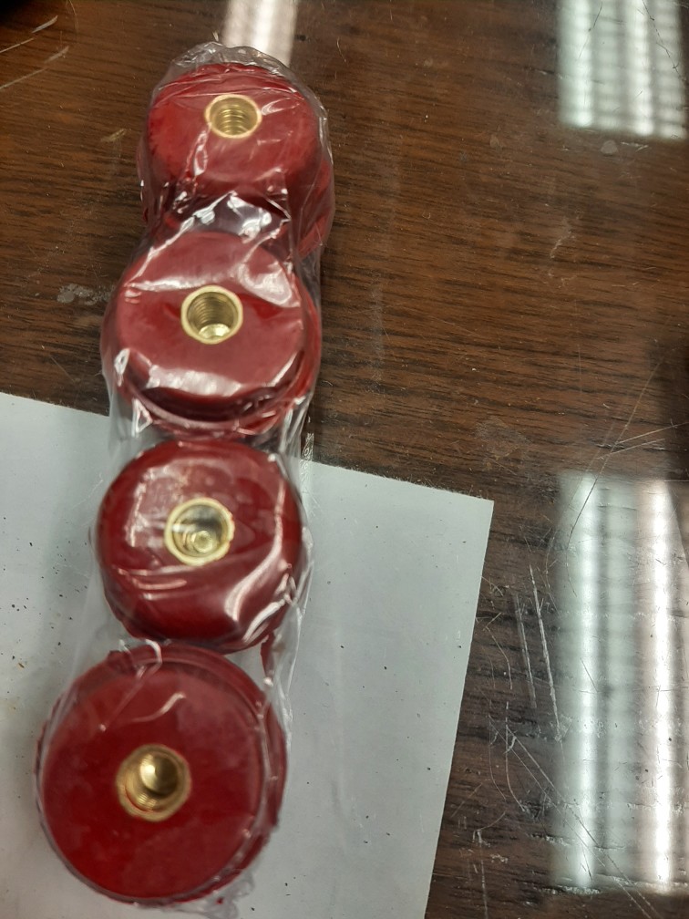 Isolator Busbar Sm 25-6 Warna Merah