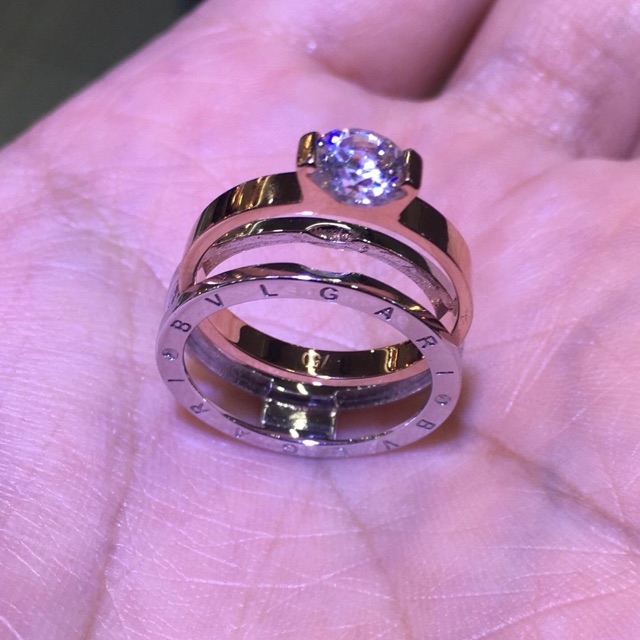 Cincin BVLGARI Italy Emas 750 Women Gold Double Ring 18 Carat Import