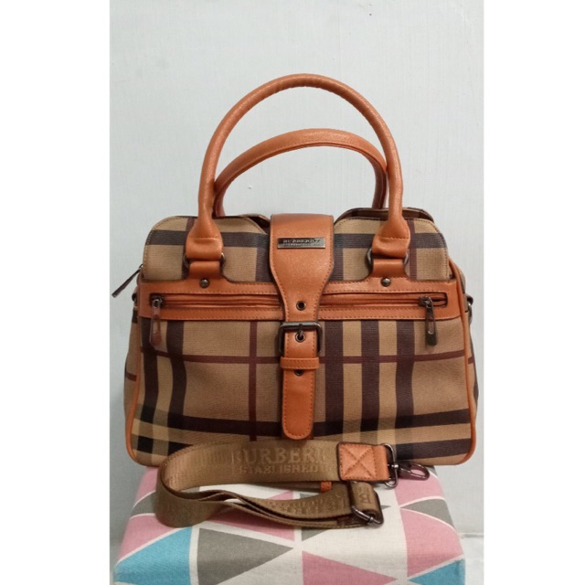 Tas ala burberry premium