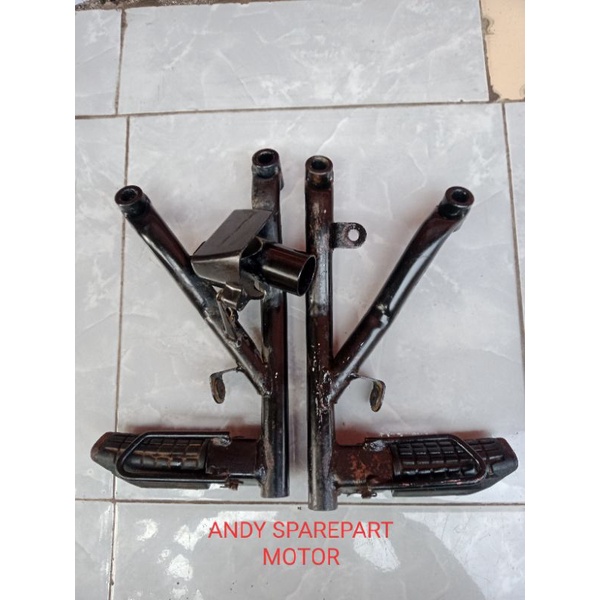 Footstep Step Belakang Honda Vario Karbu / ORIGINAL COPOTAN