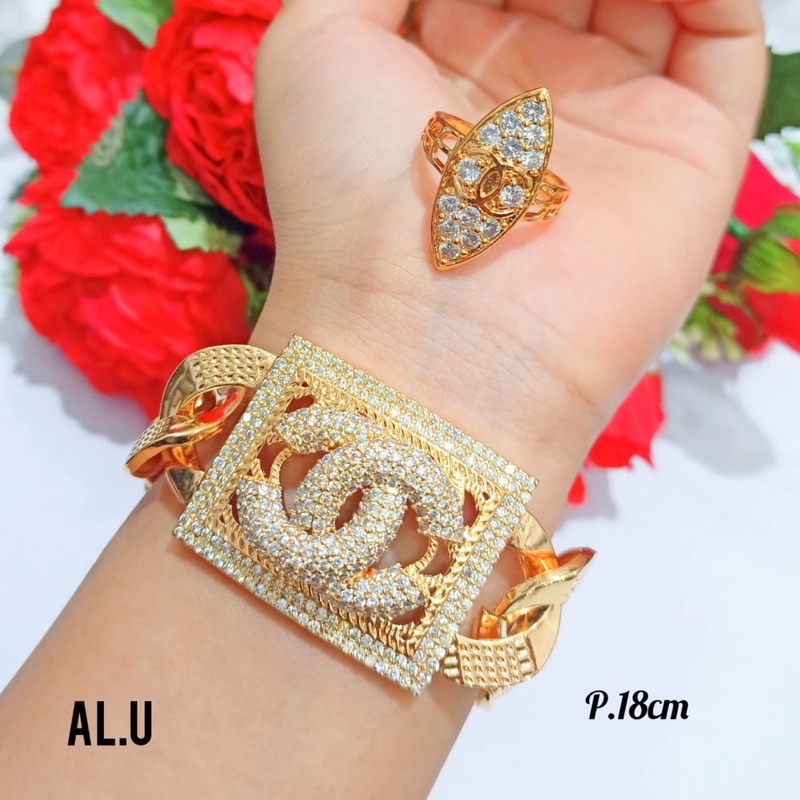 Gelang TITANIUM full permata Free cincin gold menawan tidak berkarat(COD)