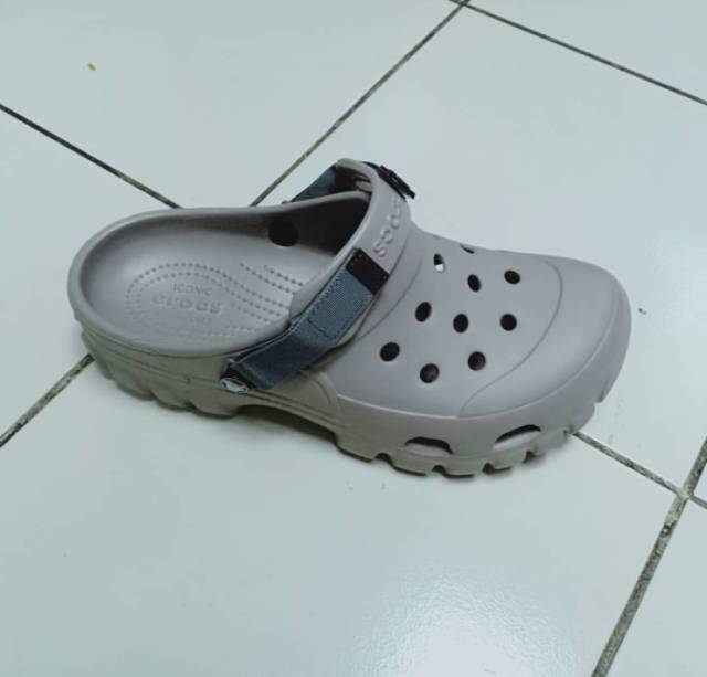 Crocs duet ofrod man.