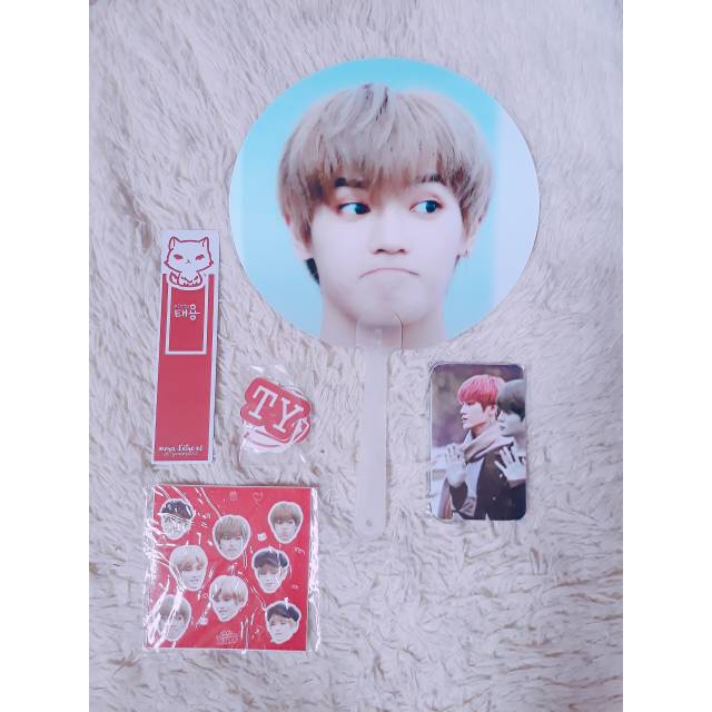 TAEYONG LENTICULAR FAN SET BY TAEYONG KASEP FANSITE