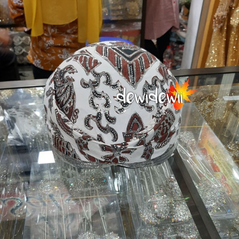 Blangkon Pengantin Solo Prodo, Motif Semen Putih