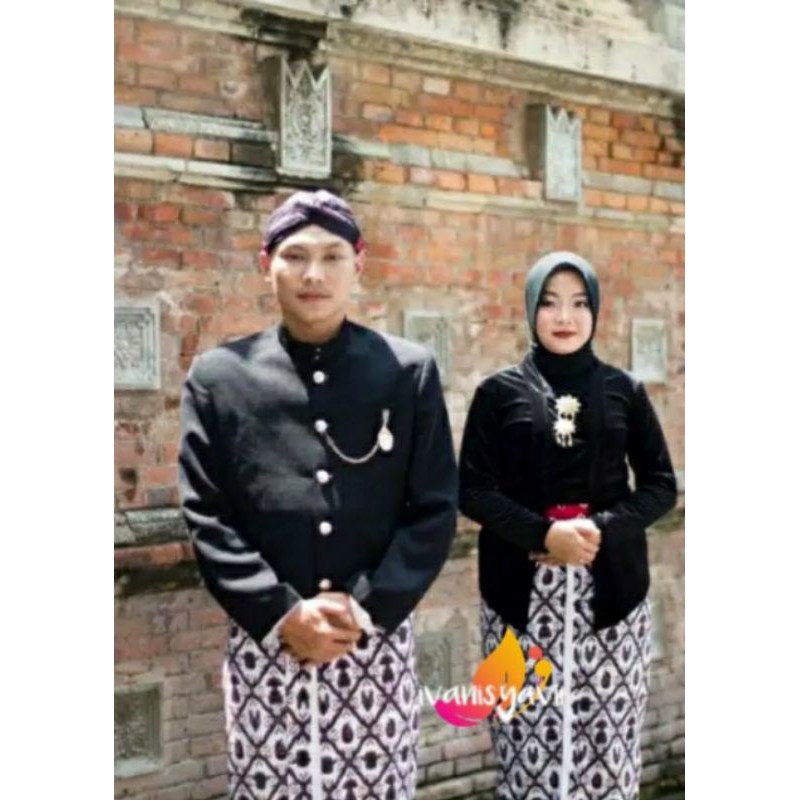 Set Prewed Baju Adat Jawa - Jogja, Motif Sido Mulyo. (BONUS BENGGOL BESKAP)