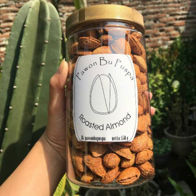 

Kacang roasted almond