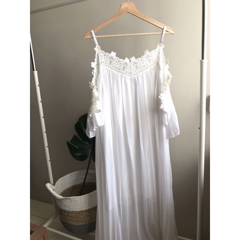 Preloved Dress Prewedding Circa Essentials White