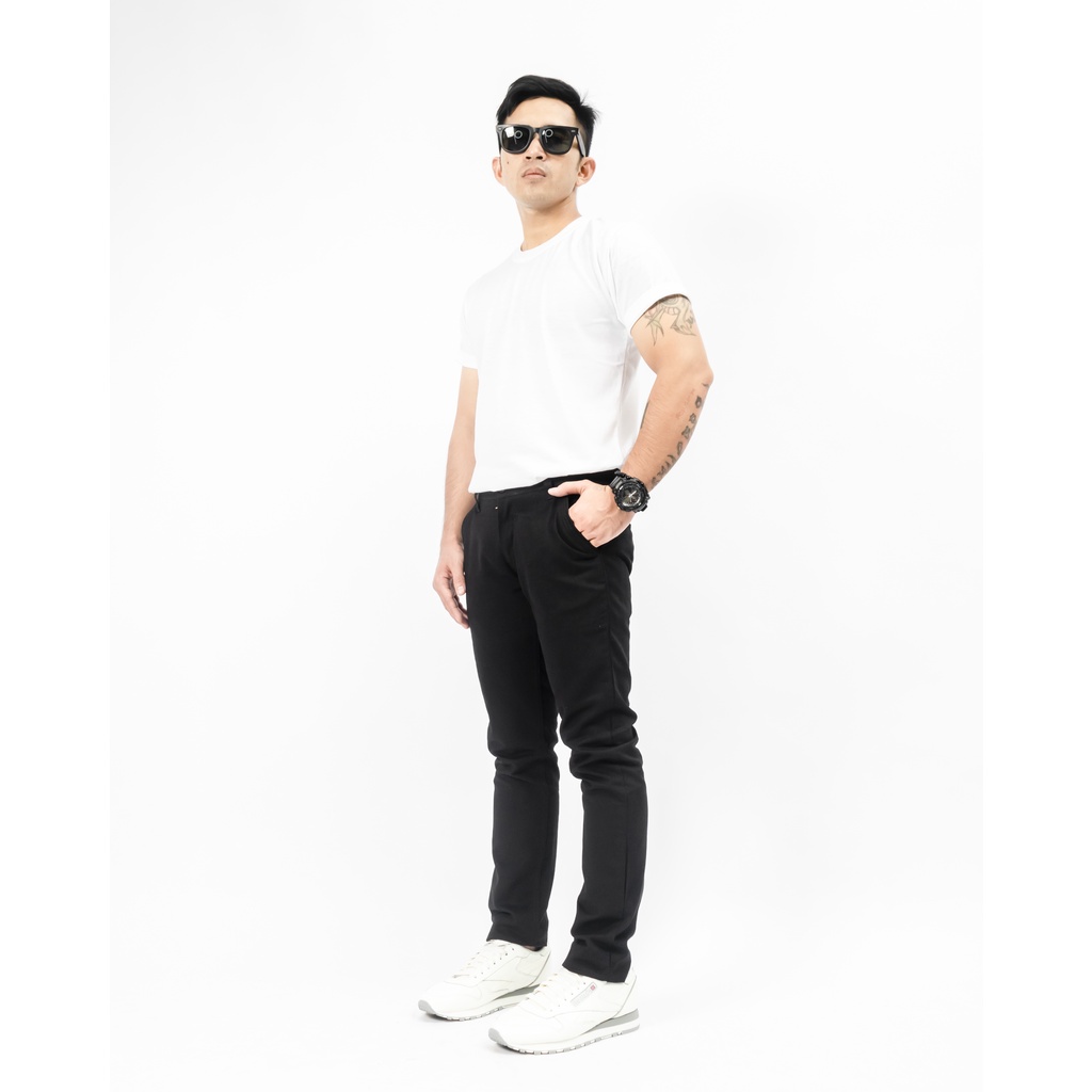 Gizmo Celana Chino Panjang Black