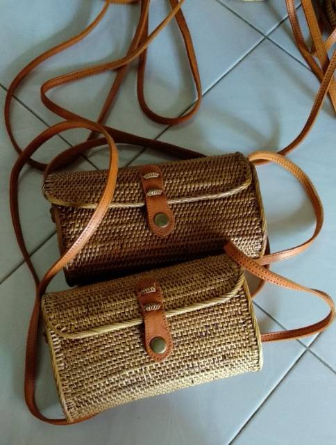 TAS DOMPET WANITA