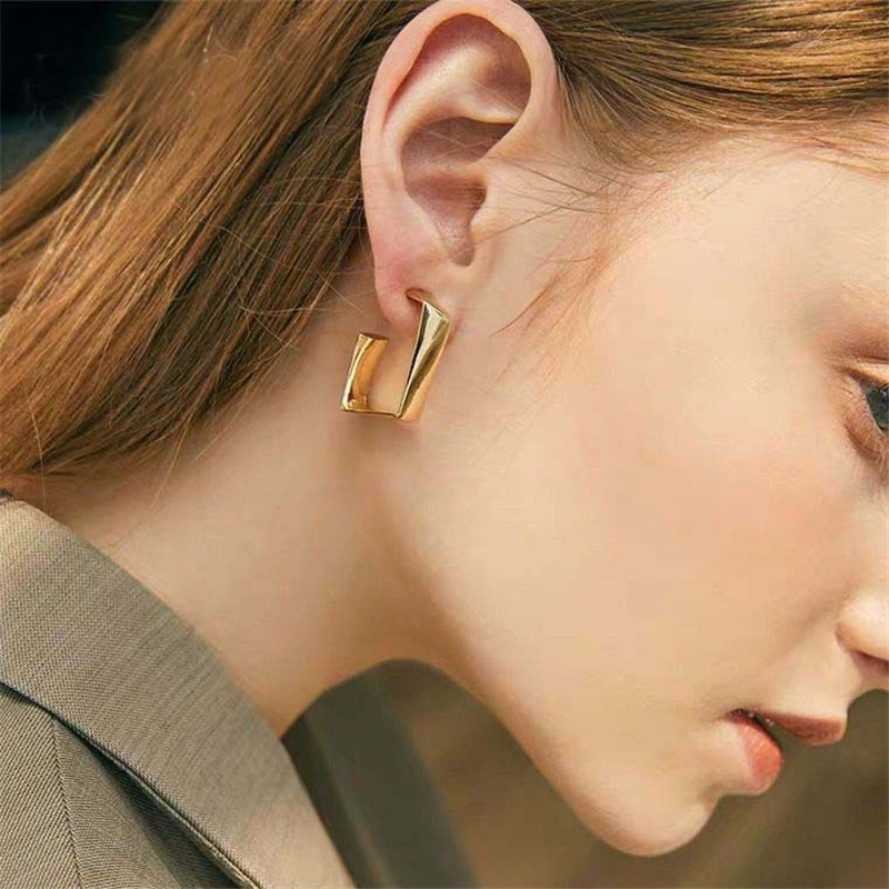 Anting Geometris Logam Retro Aksesoris Fashion Wanita Korea (Takota 017)