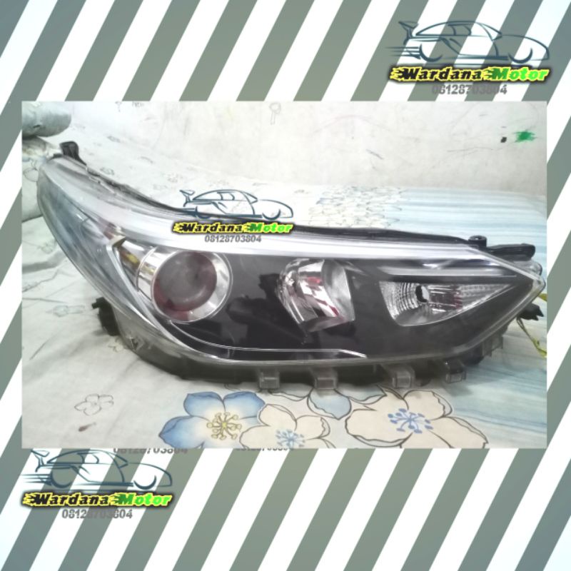 headlamp toyota yaris 2018
