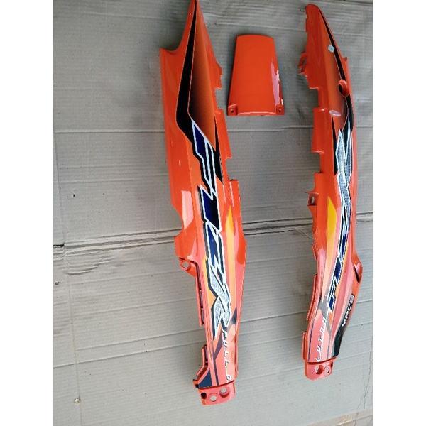 Cover bodi f1zr orange plus striping orange