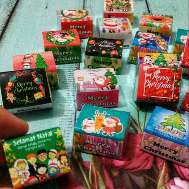 

Cokelat dadu tema Natal kemasan 100pcs