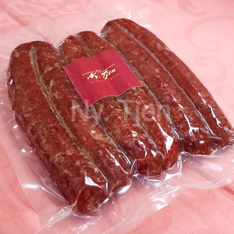 

Lapchiong Ny. Tjen , Lapchiong Sosis Babi Medan Aceh Harum kualitas PREMIUM (Non Halal)