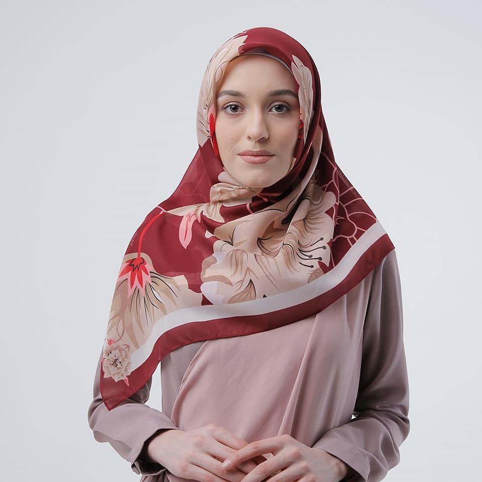 Zoya Jilbab Segiempat Claire Scraf Hijab Motif