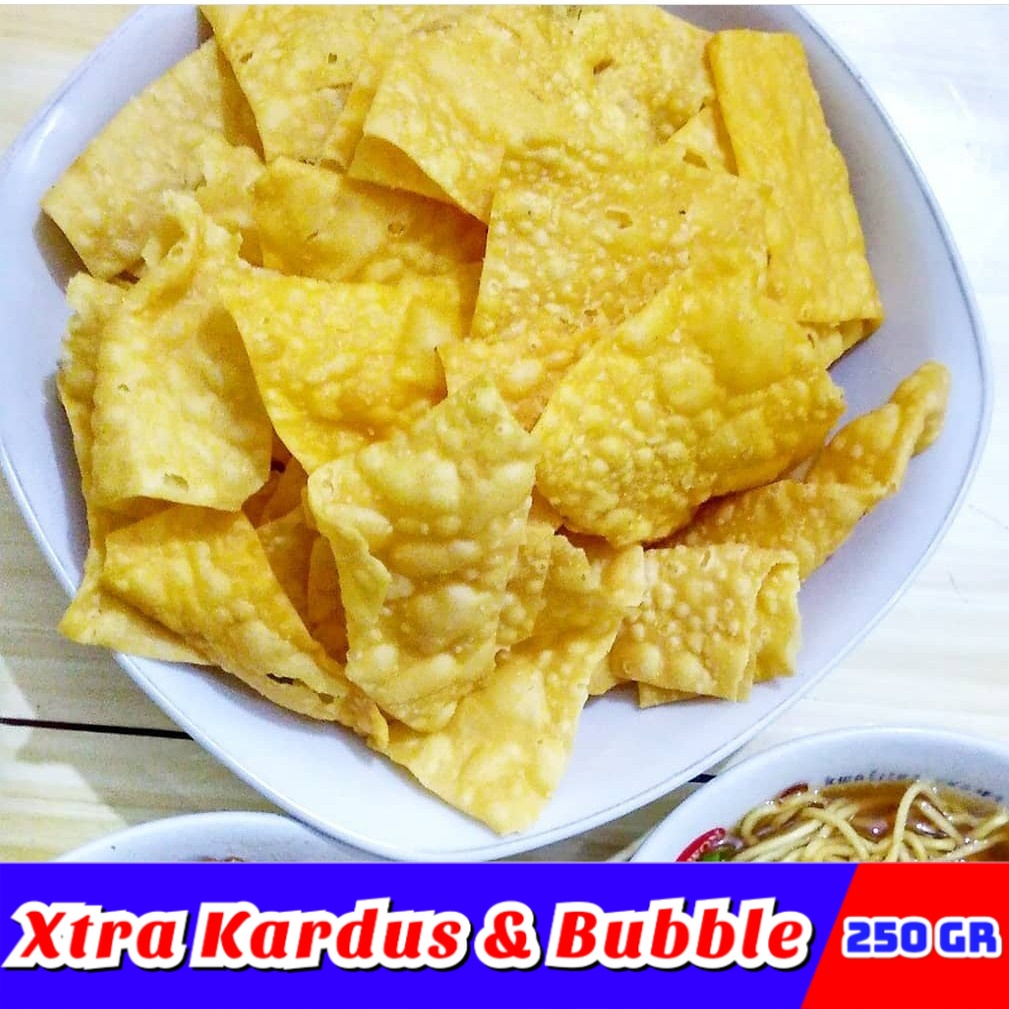 

Snack Kiloan Pangsit Bawang 250gr / Keripik Kulit Pangsit Gurih - Susi Snack Shop jajanan jadul camilan sehat