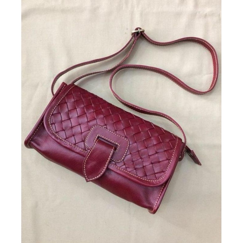 tas kulit slempang anyam lidah