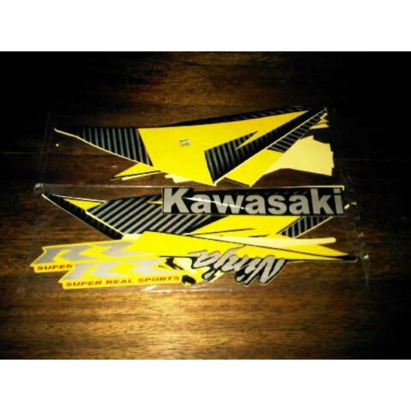 lis body striping Kawasaki New Ninja RR 150 2014 Super Kips Kuning motif karbon