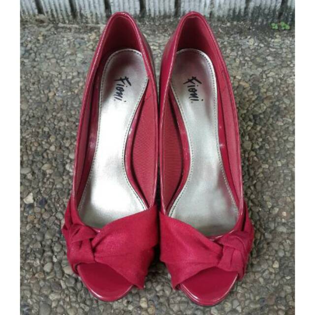 Preloved Sepatu high heels glossy Fioni - Kutzie (payless) / red