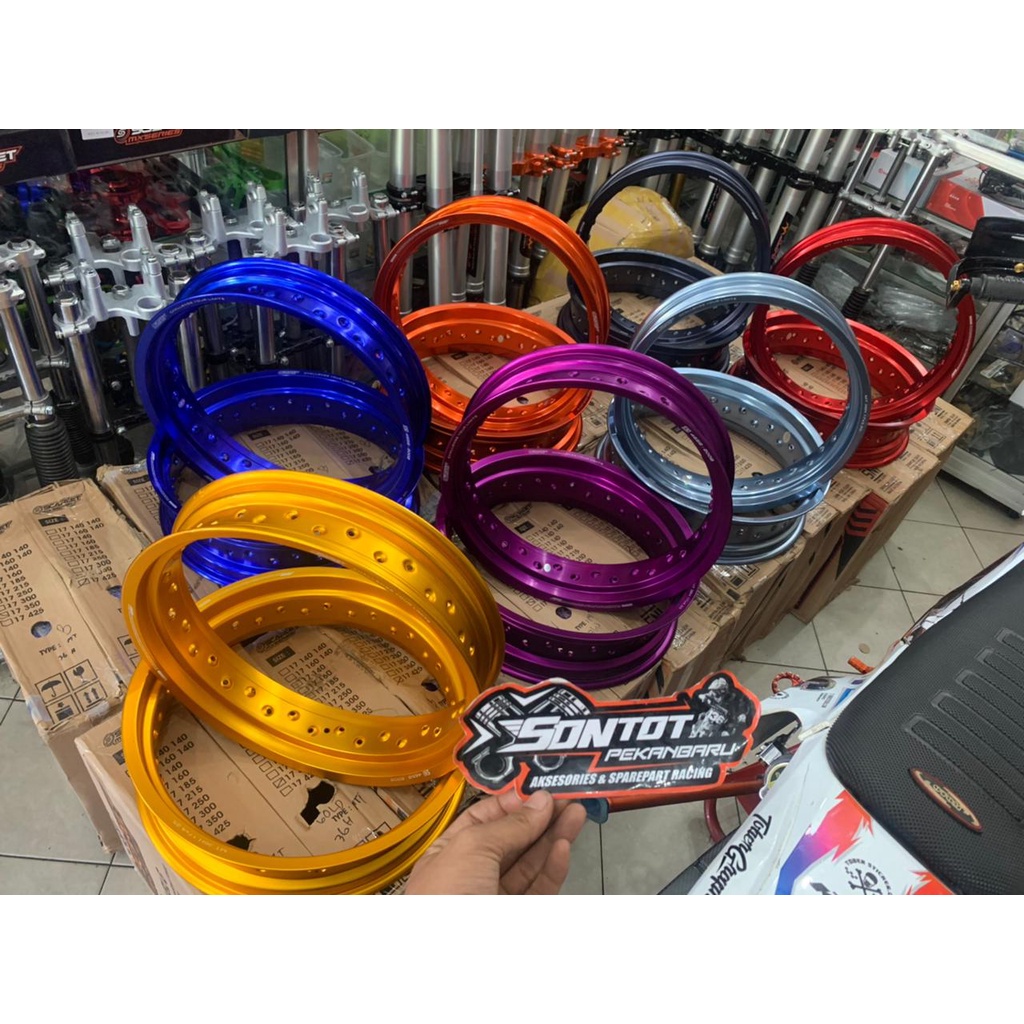 VELG SCARLET 350-425 R17 HOLE 36