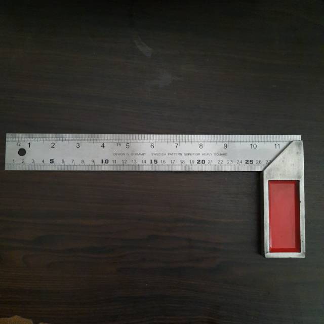 

Penggaris siku tukang 30cm