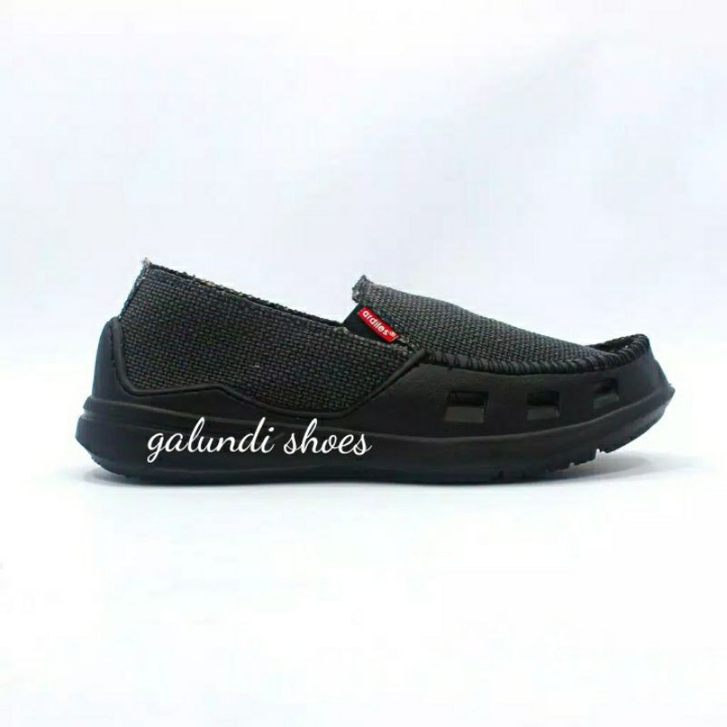 COD-SPATU CANVAS PRIA SLIP ON ARDILES