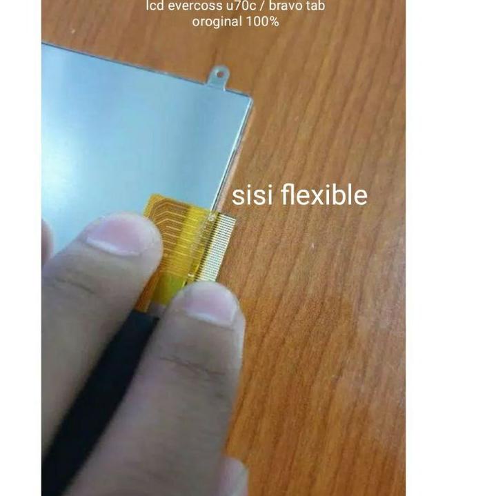 Bagus Dipakai.. 1 set lcd + touchscreen Evercoss u70c / evercoss u70c plus / bravo